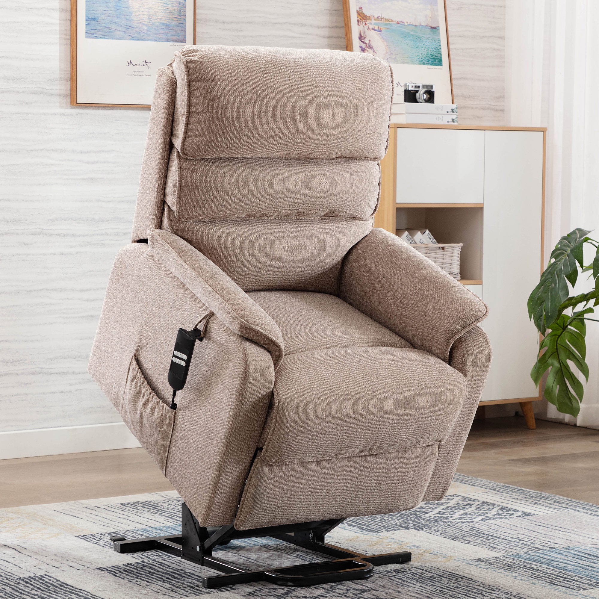 The Bassett Dual Motor - Luxury Riser Recliner