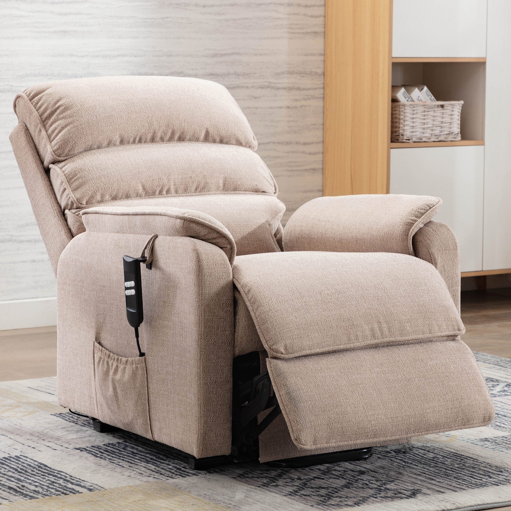 The Bassett Dual Motor - Luxury Riser Recliner