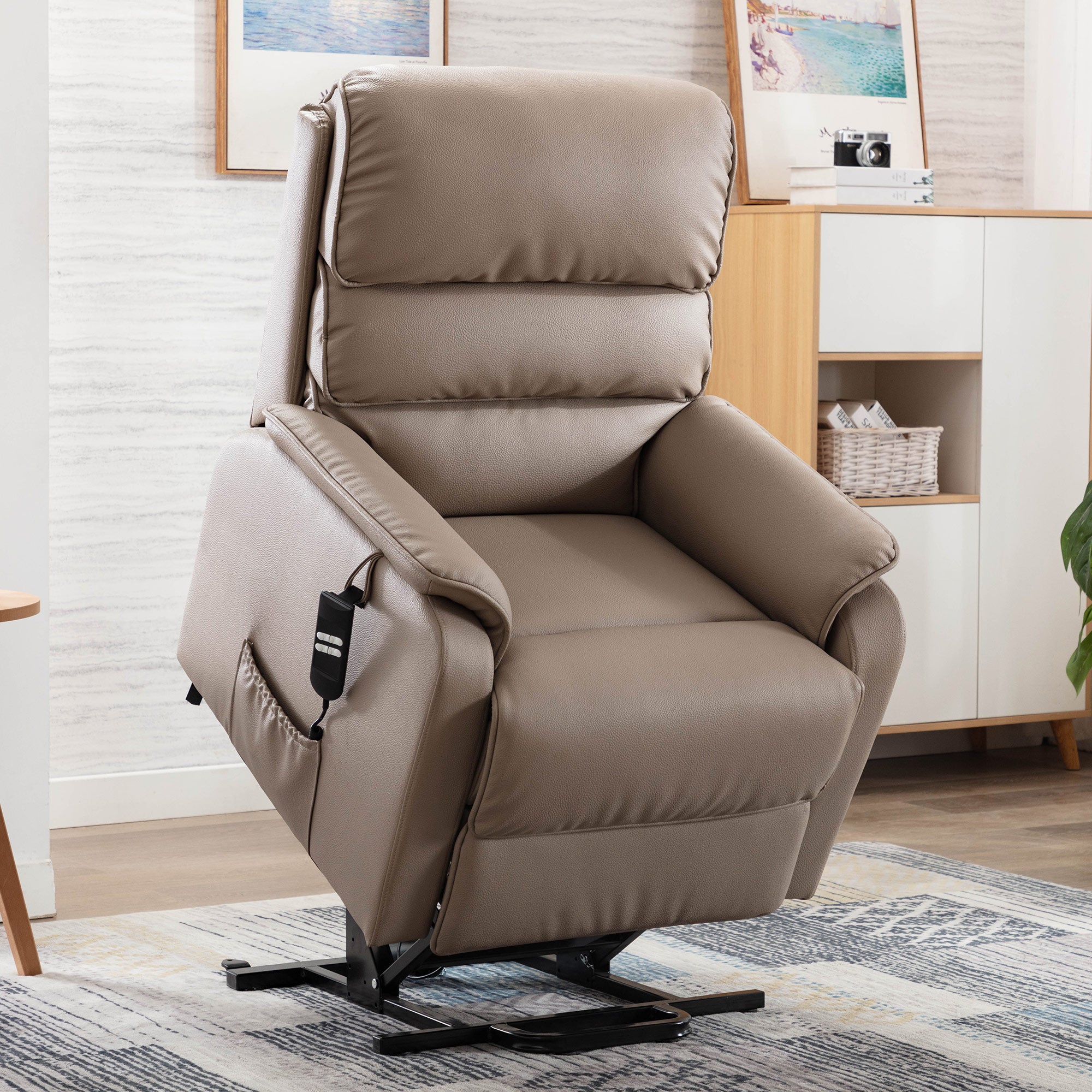 The Bassett Dual Motor - Luxury Riser Recliner