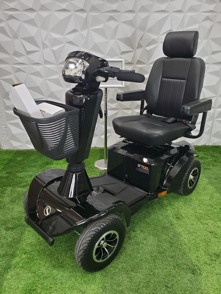 CLEARANCE S700 Road Legal 8mph Long Range Mobility Scooter
