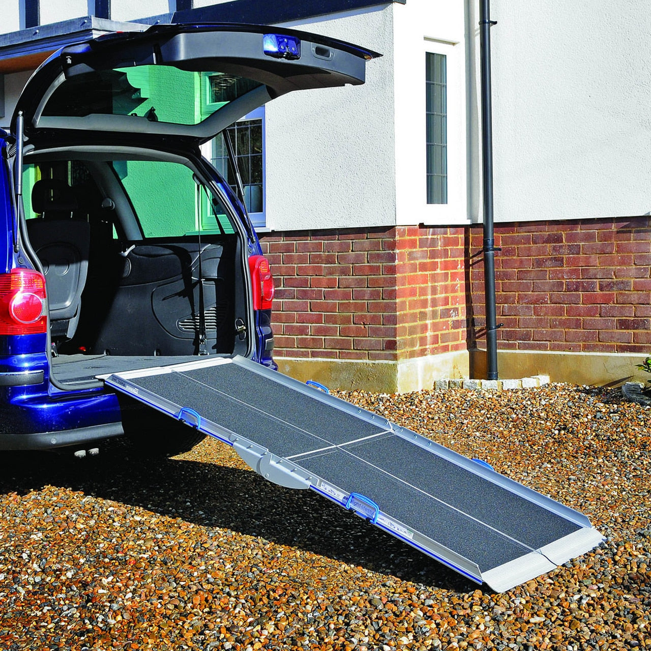 The Aerolight Lifestyle - Lightweight Portable Vehicle Access Ramp ...