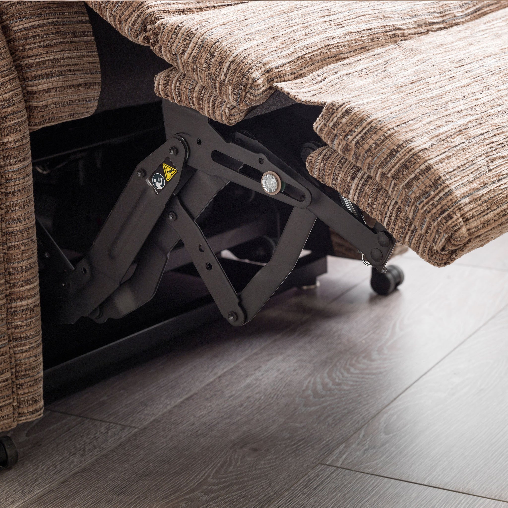 The Dorchester Express - Premier British Riser Recliner Chair